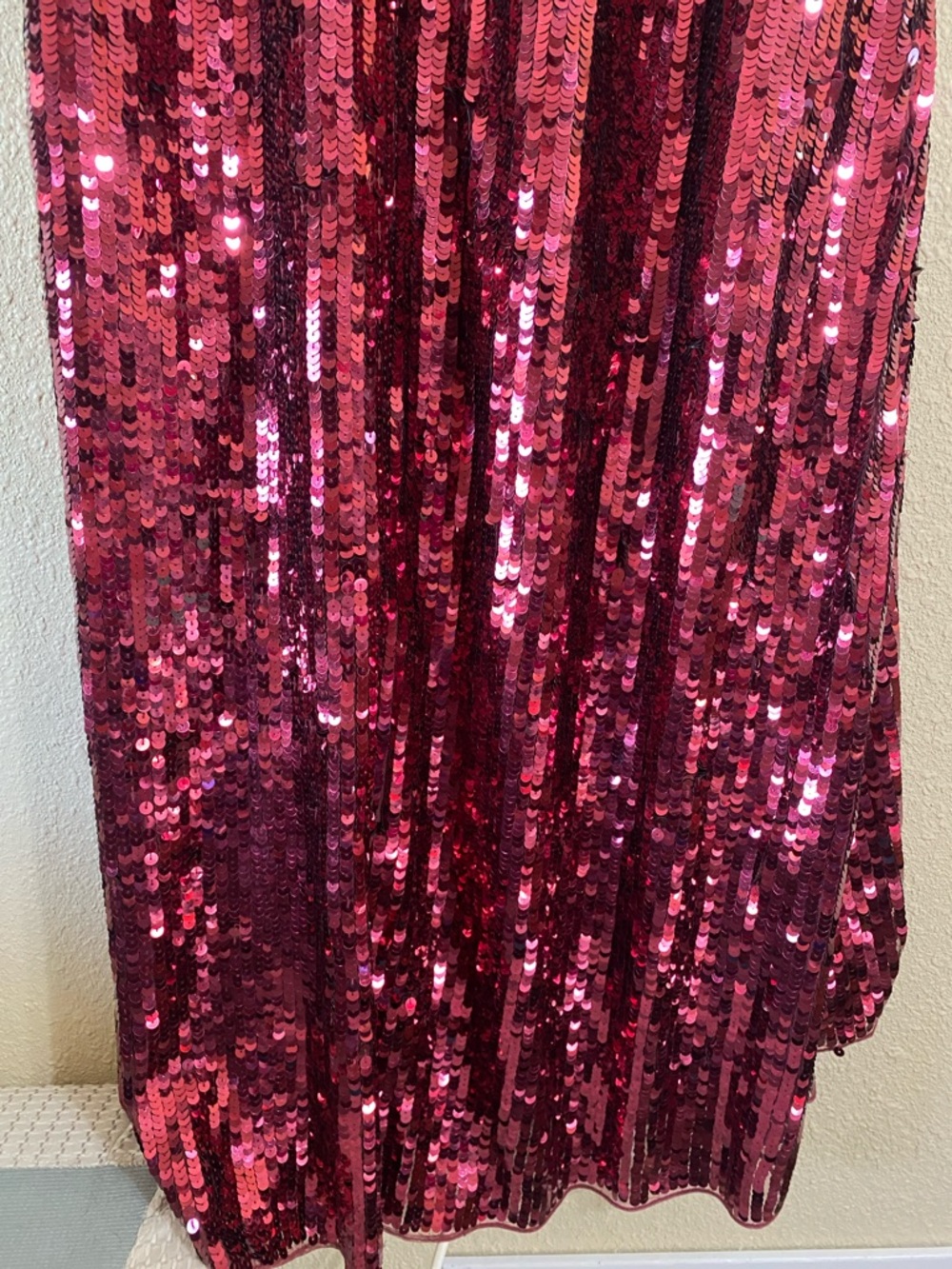 NWT Mac Duggal Red Bell Sleeve One Shoulder Sequined Gown 93540 Size 10 - Picture 14 of 16